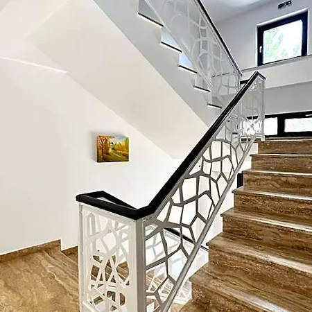 Hotel Casa Micle - Free Private Parking 4*