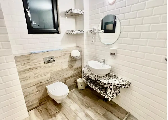 Casa Micle - Free Private Parking 酒店 克拉奥华